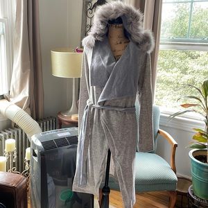 Gorgeous open front jacket ( bag E)